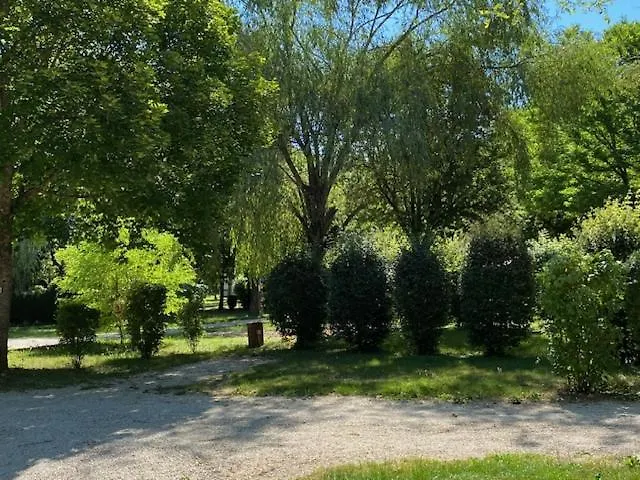 Campsite Camping L Eden Road Castellane France